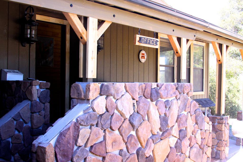 Yosemite Gold Country Lodge Coulterville Eksteriør billede